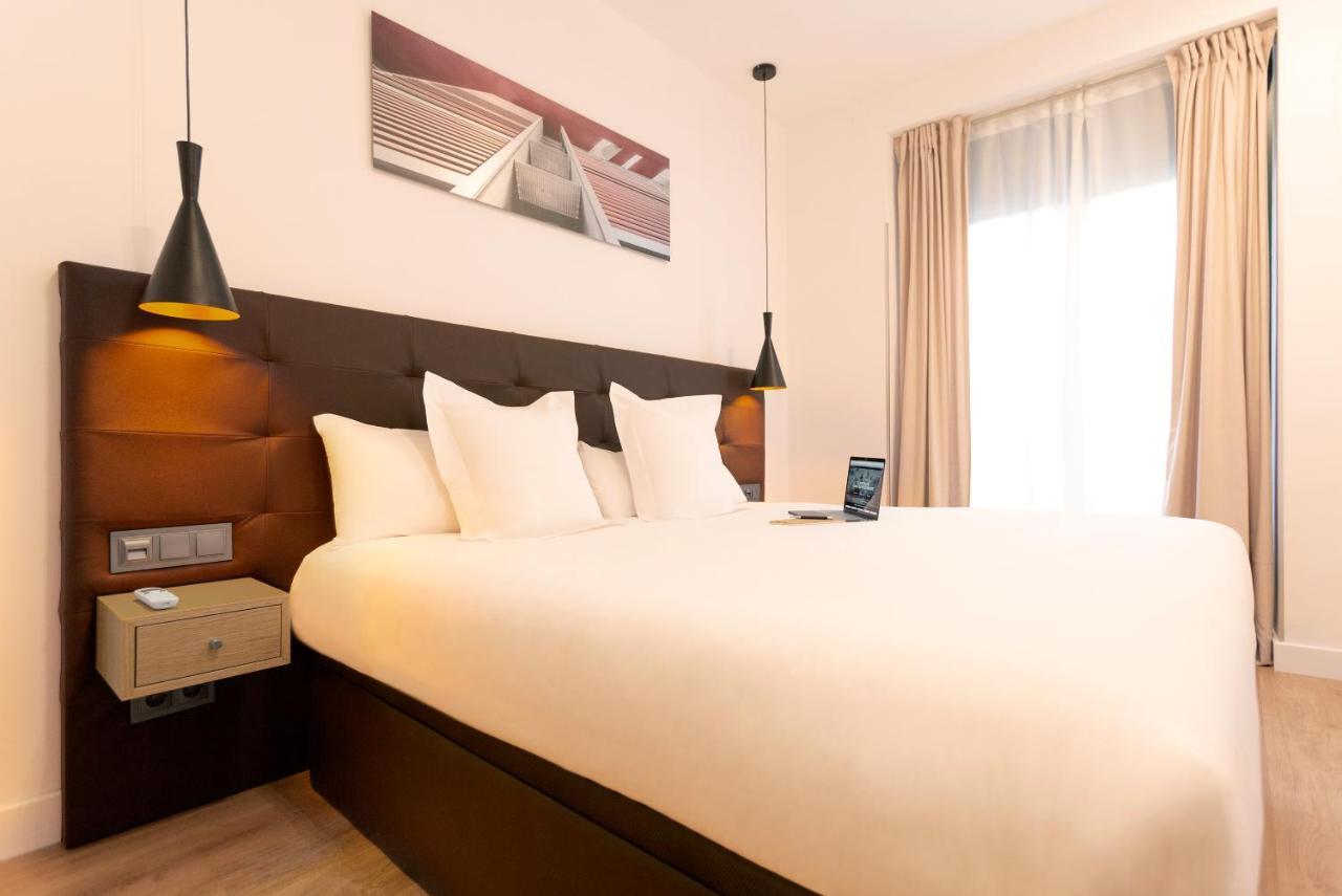 Woohoo Rooms Fuencarral Madrid Exterior photo